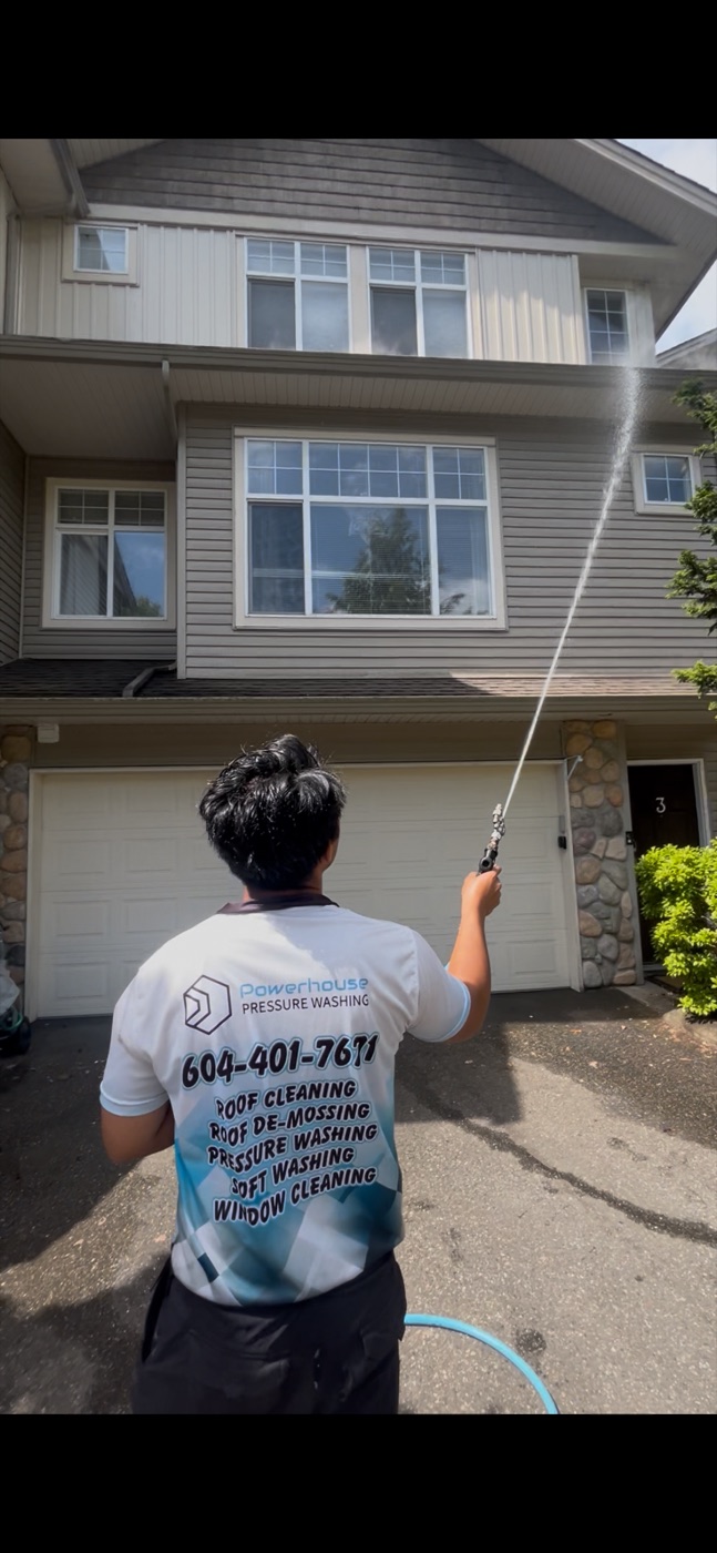 Powerhouse Pressure Washing crew washing a townhouse exterior in Walnut Grove, Langley